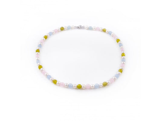 Stříbrný perlový náhrdelník s chalcedonem a jadeitem